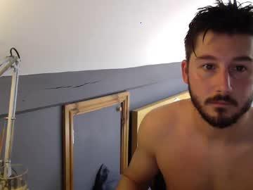 1986handsomeguy32 chaturbate