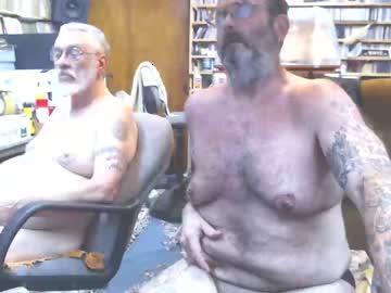 2deadnuts chaturbate