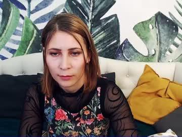 adelis_green chaturbate