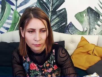 adelis_green chaturbate