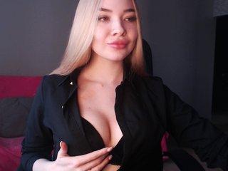 AliceKisss bongacams