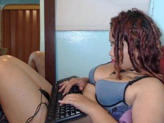 AliceSexDream bongacams