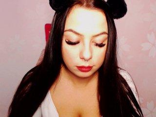 AmandaMia bongacams