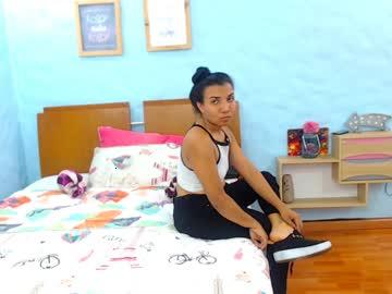 andrea_hender chaturbate