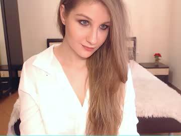 arielmidnight chaturbate