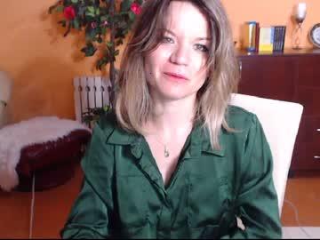 aura_glamourous chaturbate