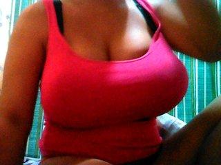 BarbieBigTits bongacams