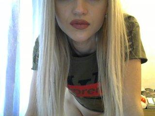 blond-ledi02 bongacams