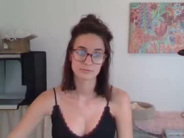 brunettebabydoll19 chaturbate