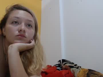 ela_queens chaturbate