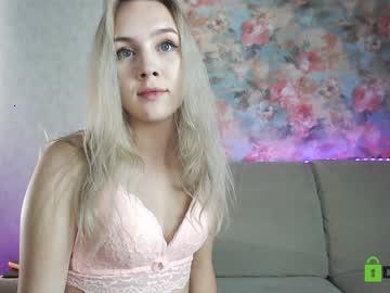 emi_li chaturbate