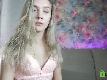 emi_li chaturbate