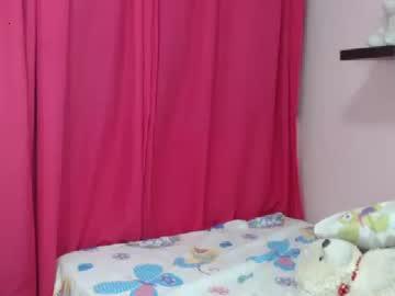 emily_tiny18_ chaturbate