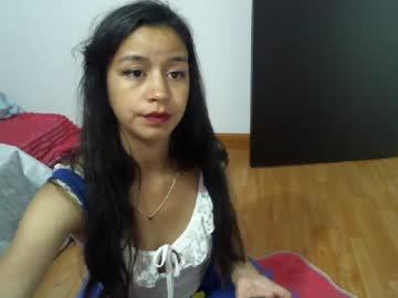 emy_wilsonx chaturbate