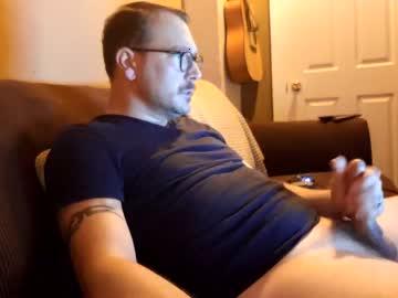 hardnhandsomeguy chaturbate