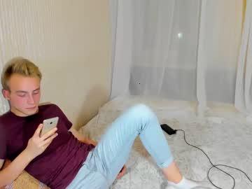 horny18boys chaturbate