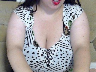 hotbbwgirll bongacams