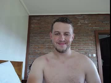 islandguy33 chaturbate