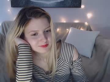 julie_holiday chaturbate