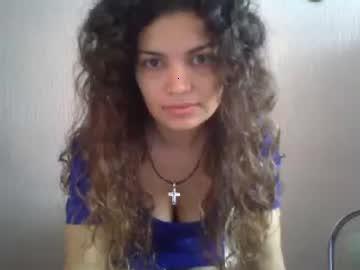 karolinaxxkiss chaturbate