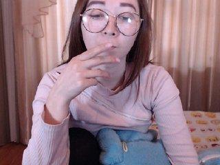 KimmyWin bongacams