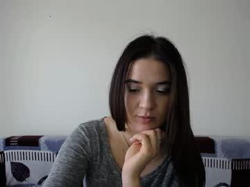 kirashygrl chaturbate