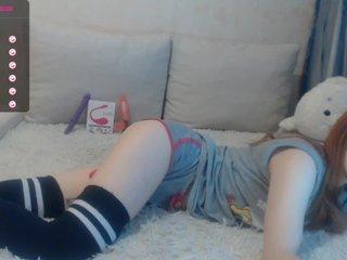 KrissKiss13 bongacams