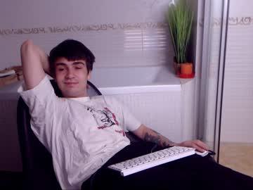 larry_cute chaturbate