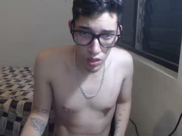 latinsexychris chaturbate