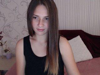 LiaSkyes bongacams