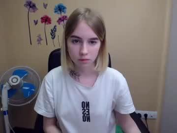 littlesuzzzy chaturbate