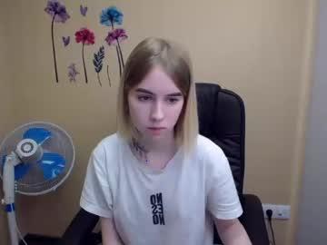 littlesuzzzy chaturbate