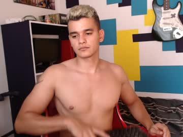 loganhot22 chaturbate