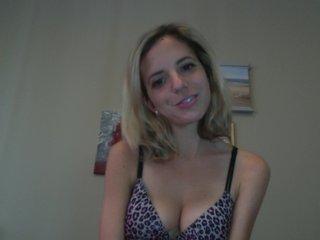 LolaLovely214 bongacams