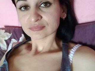 LuxeBrunetka bongacams