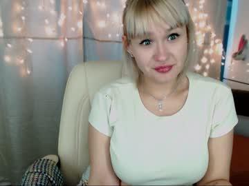 melanie_loves_cakes chaturbate