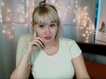 melanie_loves_cakes chaturbate