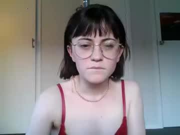 minniemeg chaturbate