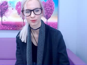 missvanillasky chaturbate