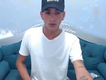 moysveryhotxxx chaturbate