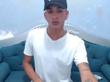 moysveryhotxxx chaturbate