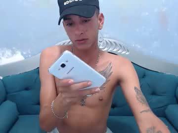 moysveryhotxxx chaturbate