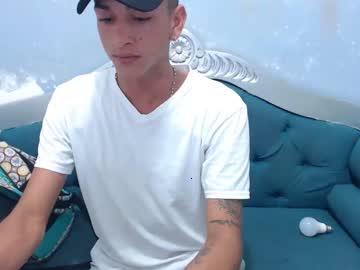 moysveryhotxxx chaturbate