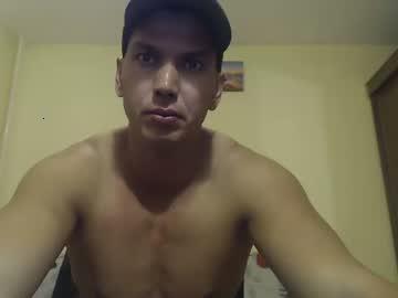 musculargod chaturbate