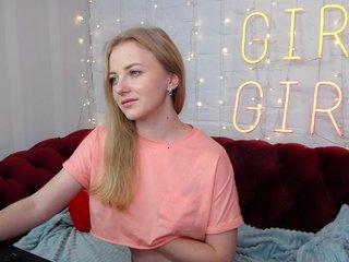 NestyGirl bongacams