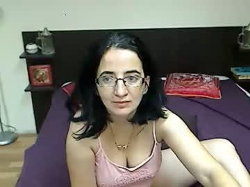 onehairyangel chaturbate