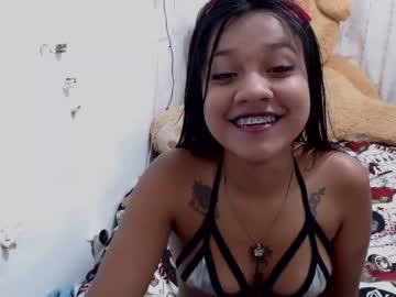 pitufina1223 chaturbate