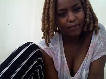 queenb_0 chaturbate