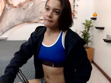 sara_jonesxo chaturbate