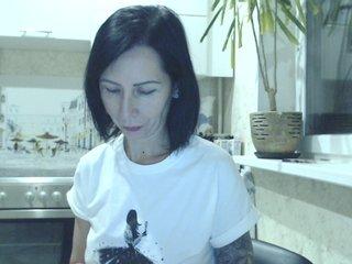 Sexwife75 bongacams